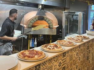 Restoran Legendaris Diprotes Pelanggan Gegara Fasilitas Tambahan