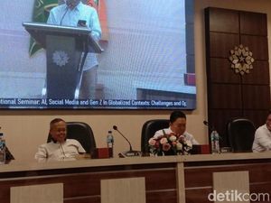 Akademisi Bicara Peluang-Tantangan AI Saat Seminar di UIN Bandung