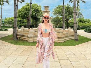 8 Gaya Shandy Aulia Liburan di Bali, Pamer Punggung dan Perut Rata