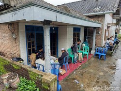 Sunhaji Bakul Es Teh Magelang Tak di Rumah, Banyak Donatur Kecele