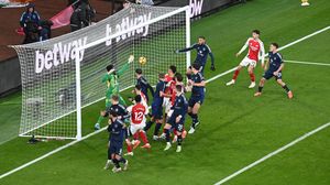 Jagonya Bikin Gol dari Corner Kick, Arsenal Pertama City Kedua