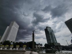 Ada Siklon Tropis Baru, BMKG Minta Waspada Hujan Lebat 2 Hari ke Depan