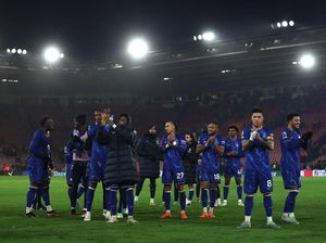 Fans Chelsea Dua Tahun Menderita, Kini Mulai Bernyanyi Riang Fans Chelsea Dua Tahun Menderita, Kini Mulai Bernyanyi Riang