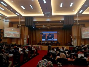 Hasil Rekapitulasi KPU Kab Malang: Sanusi-Lathifah Unggul Hasil Rekapitulasi KPU Kab Malang: Sanusi-Lathifah Unggul