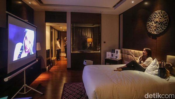 Intip Pameran Audio Visual di Kamar Hotel Jakarta