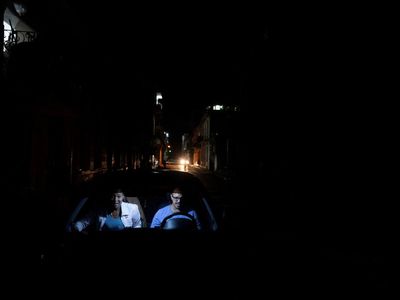 Jaringan Listrik di Kuba Runtuh, Satu Negara Gelap Gulita