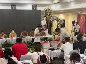 Sah! Bang-Ipat Menang Telak dan Koster-Giri Unggul di Pilkada Jembrana Sah! Bang-Ipat Menang Telak dan Koster-Giri Unggul di Pilkada Jembrana