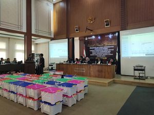 Rekapitulasi Suara Pilkada Banten: Andra Soni-Dimyati Unggul di Lebak