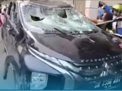 Viral Mobil Wanita di Medan Dirusak gegara Kabur Usai Tabrak Motor-Pejalan Kaki