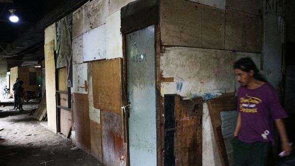 Potret Permukiman Semi Permanen di Kolong Tol Angke yang Bakal Dibongkar