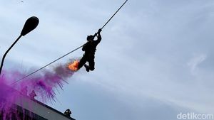Peringatan Hari Armada RI di Surabaya