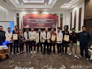 Kotak Kosong Dapat 247 Ribu Suara di Gresik, Warga Bisa Ajukan Sengketa Kotak Kosong Dapat 247 Ribu Suara di Gresik, Warga Bisa Ajukan Sengketa
