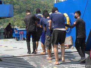 139 Napi Berbahaya Dipindah ke Lapas Super Maximum Security Nusakambangan 139 Napi Berbahaya Dipindah ke Lapas Super Maximum Security Nusakambangan