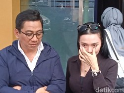 Air Mata Wika Salim Ingat Dugaan Penggelapan Uang Miliaran Rupiah oleh Manajemen