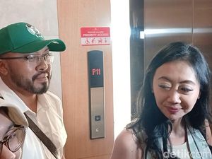 Sikap Eks Suami Asri Welas Saat Masalah Rumah Tangga Terbongkar Sikap Eks Suami Asri Welas Saat Masalah Rumah Tangga Terbongkar