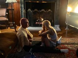 Evan Mock-Rose BLACKPINK Jalin Toxic Relationship di MV Toxic Till The End