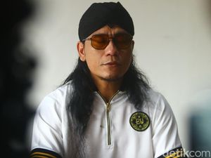 Santri Ponpes Ora Aji Asal Kalimantan Diduga Dianiaya, Gus Miftah Minta Maaf Santri Ponpes Ora Aji Asal Kalimantan Diduga Dianiaya, Gus Miftah Minta Maaf