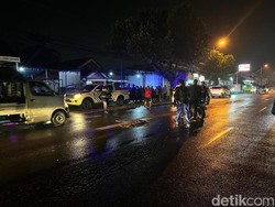 Sopir Truk Tewas Tertabrak Motor Sport Lalu Terlindas Truk di Mojokerto