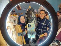 Luncurkan Harbolnas, Mendag Ikut Jualan Produk Artis di Live TikTok