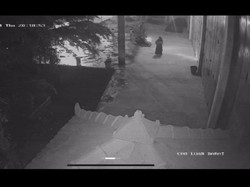 2 Orang Terekam CCTV Buang Bayi di Gazebo Sukomoro Magetan