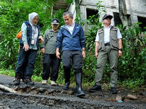Bey Ungkap 176 Desa Terdampak Pergerakan Tanah Sukabumi, 10 Orang Meninggal Bey Ungkap 176 Desa Terdampak Pergerakan Tanah Sukabumi, 10 Orang Meninggal