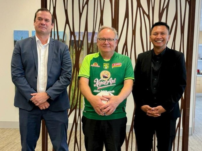 Persebaya MoU dengan Australia Barat Persebaya MoU dengan Australia Barat