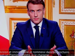 Perubahan Kabinet Prancis, Macron Segera Umumkan PM Baru