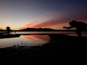 Potret Gurun Sahara yang Masih Terendam Banjir Potret Gurun Sahara yang Masih Terendam Banjir