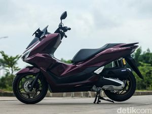 Ini Beda 3 Varian Honda PCX 160 Terbaru: ABS, CBS, dan RoadSync Ini Beda 3 Varian Honda PCX 160 Terbaru: ABS, CBS, dan RoadSync
