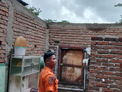 14 Rumah Warga di Tamalate Makassar Rusak Diterjang Angin Kencang