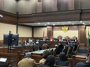 Harvey Moeis Ngaku Merasa Bersalah ke Helena Lim: Karena Saya, Dia Dipenjara