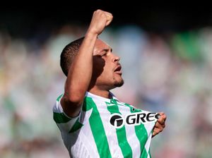 Vitor Roque Nyaris Pulang Kampung usai Kesulitan di Barcelona