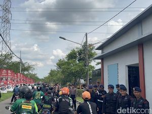 Jelang Persebaya Vs Arema FC, Bonek Sudah Berdatangan Sejak Siang