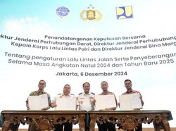 Kakorlantas Teken SKB Pengaturan Lalin Jalan dan Penyeberangan Selama Nataru