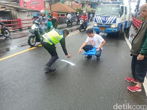 Minibus Tabrak Mobil dan Motor di Puncak Bogor, 2 Orang Luka-luka