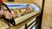 Yuk! Jajan Mochi Isi Pistachio Kunafa yang Viral di Blok M