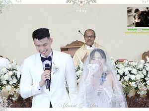 Ketika Nita Vior Bablas Tertawa di Altar Pernikahan Ketika Nita Vior Bablas Tertawa di Altar Pernikahan