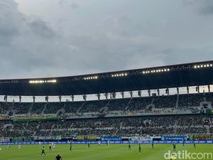 Duka Selimuti GBT Suporter Ultras Garuda Meninggal Saat Dukung Timnas Duka Selimuti GBT Suporter Ultras Garuda Meninggal Saat Dukung Timnas
