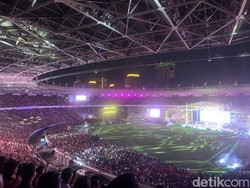 Melihat Suasana Meriah Natal Tiberias 2024 di Stadion GBK Senayan