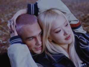 Heboh Spekulasi Mantan Pacar Rose BLACKPINK, Terungkap Punya Hubungan Toxic Heboh Spekulasi Mantan Pacar Rose BLACKPINK, Terungkap Punya Hubungan Toxic