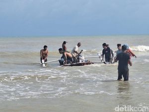 3 Orang Meninggal Terseret Ombak Pantai Sokobanah Sampang 3 Orang Meninggal Terseret Ombak Pantai Sokobanah Sampang