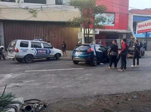 Ini Penyebab Ford Fiesta Tabrak Motor Angkut Sampah Tewaskan 1 Orang