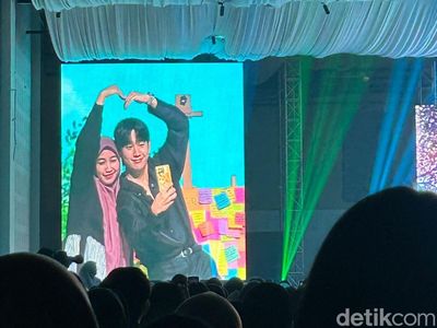 Interaksi Jung Hae In dan Fans di Fanmeeting yang Bikin Meleyot