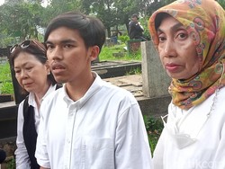 Duka Mendalam Keluarga Bayangkan Natal Tanpa Joshua Pandelaki