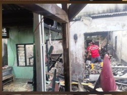 Rumah Agus Ludes Terbakar, Diduga Korsleting Saat Cas HP