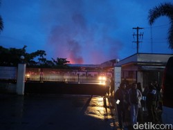4 Jam Terbakar, Api di Pabrik Garmen Magelang Akhirnya Padam