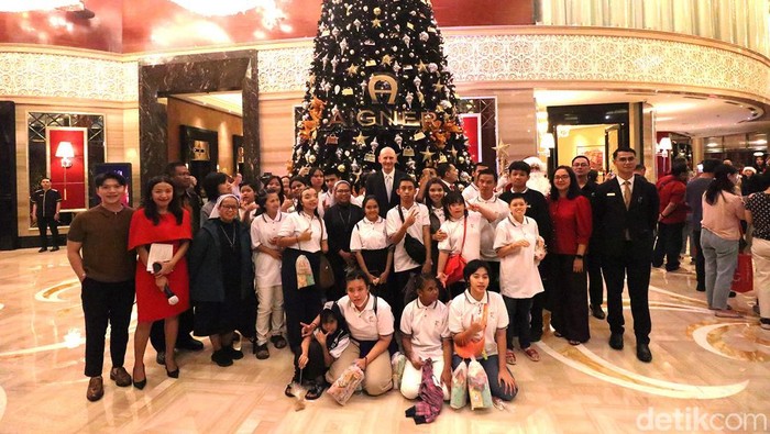 Keseruan di Trans Luxury Hotel Bandung menyambut Natal dan Tahun Baru Keseruan di Trans Luxury Hotel Bandung menyambut Natal dan Tahun Baru