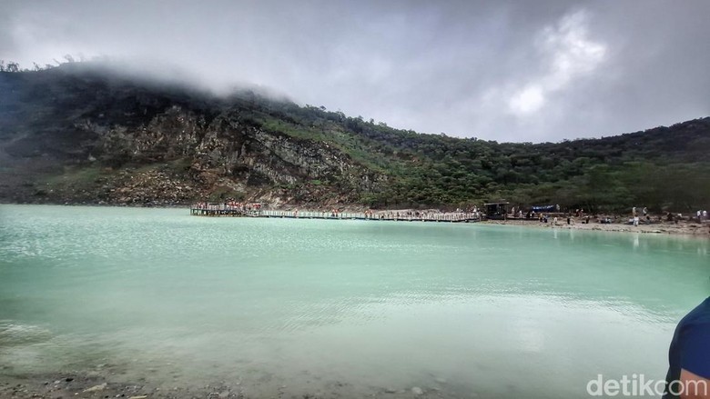 Cegah Kebakaran, Pengunjung Kawah Putih Dilarang Buang Puntung