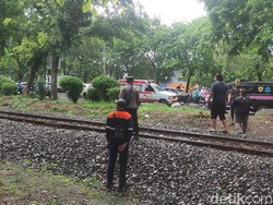 Geger Pria di Sidoarjo Tiba-tiba Lari ke Rel Saat KA Jayabaya Melintas