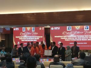 Video: Saksi Dharma-Kun Ogah Tandatangani Hasil Rekapitulasi Suara